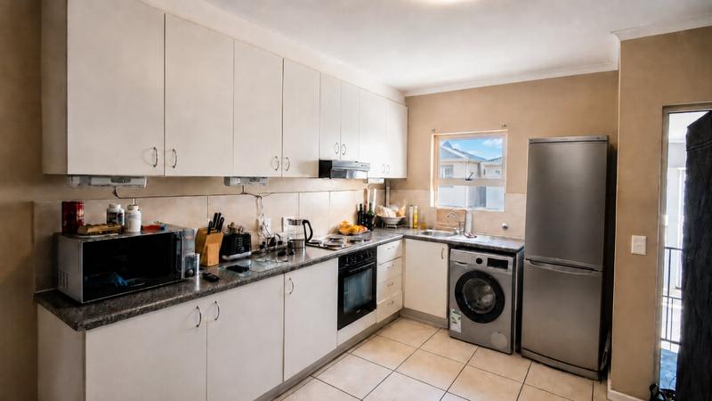 2 Bedroom Property for Sale in Parklands Western Cape
